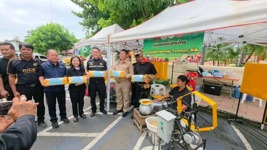 title - วันพฤหัสบดีที่ 9 กรกฎาคม 2569 นายประเสริฐ กาญจนเกียรติกุล ปฏิรูปที่ดินจังหวัดบุรีรัมย์ ร่วมพิธีเปิดโครงการส่งเสริมการตลาด และประชาสัมพันธ์สินค้าเกษตรมูลค่่าสูงจังหวัดบุรีรัมย์ฯ (ตลาดนัด 3 เกลอ) 